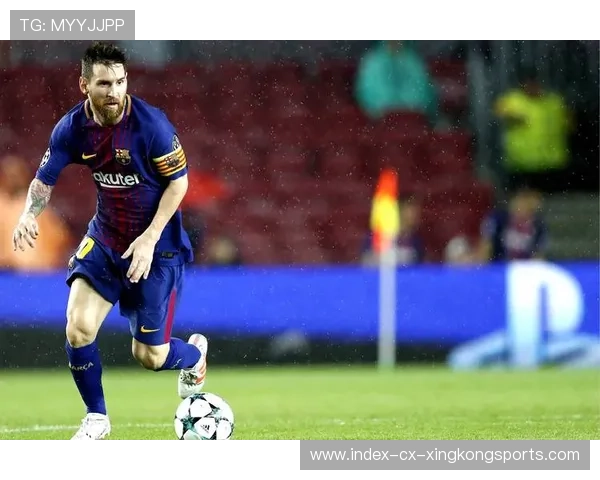 梅西重返西班牙！诺坎普上空响起掌声与泪光