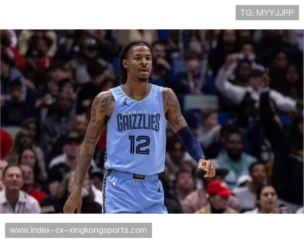 孟菲斯灰熊组织进攻，贾莫兰特持球突破