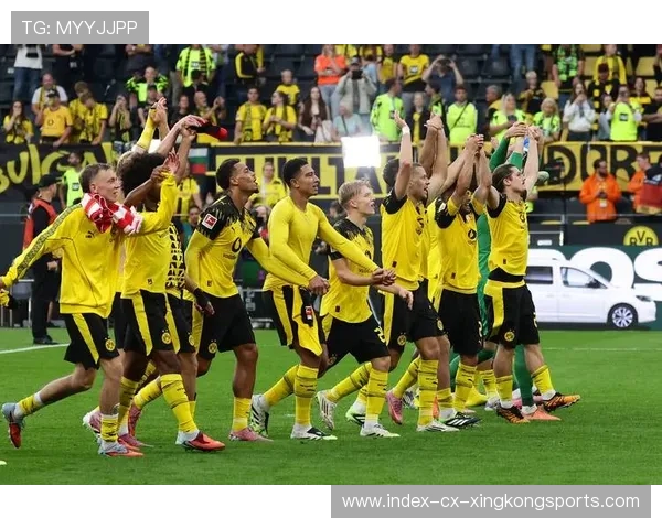 德甲多特外线连拉,前场威胁直逼球门——边线冲击力背后的装备力量与训练秘籍