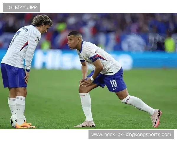 姆巴佩外线连突连破,法国锋线优势得到充分体现