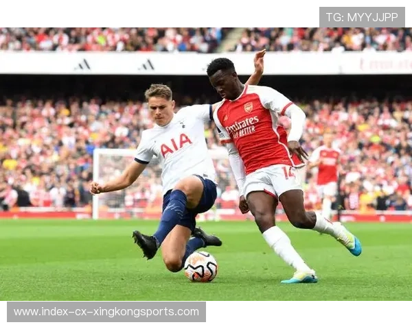 热刺压迫导致失误，库卢切夫斯基补射建功