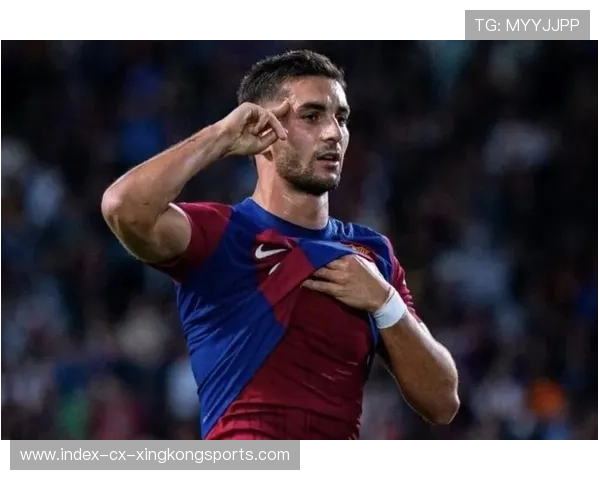 费兰托雷斯压着对方边卫连续起脚,巴萨外线火力难以阻挡