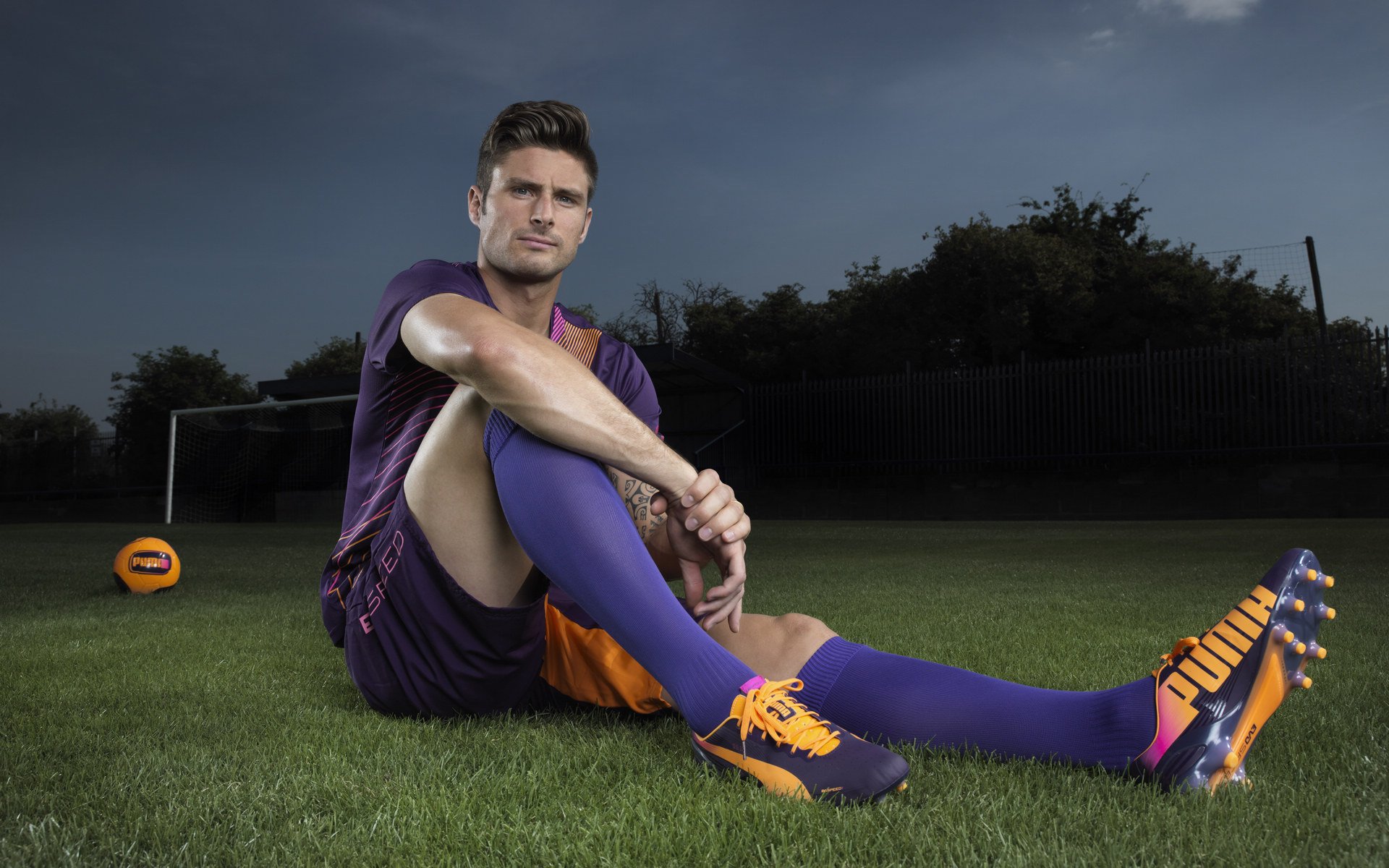 校园篮球比赛激烈